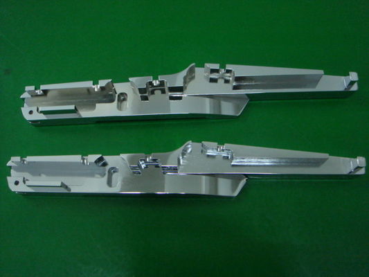 อะไหล่โปแลนด์ชุบโครเมียม CNC เครื่องจักรความแม่นยำอลูมิเนียม