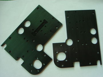 อลูมิเนียมสีดำ Anodize CNC แม่นยำแผ่นเหล็กดัด