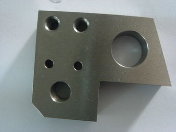 อุตสาหกรรมไฟฟ้า CNC เครื่องจักรความแม่นยำ Pivot Pin Bracket
