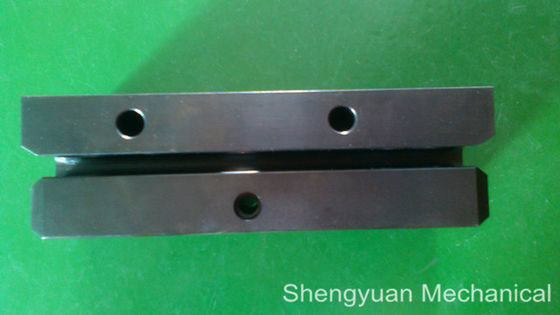 โลหะผสมเหล็กแม่นยำกลึงมิลลิ่งอะไหล่ CRS ดำ Anodize