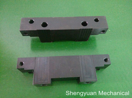 ขัด CNC เครื่องจักรความแม่นยำล่างด้านหลัง Die บล็อกสีดำออกไซด์