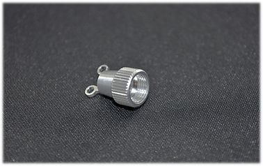 อลูมิเนียม 6061 อะไหล่รถยนต์ Preciaion บดหันวิ่งเข้า - ออก 0.005mm