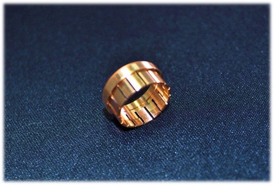 ปรับแต่งทองเหลือง CNC ความแม่นยำหันอะไหล่ RF เชื่อมต่อการบินและอวกาศ