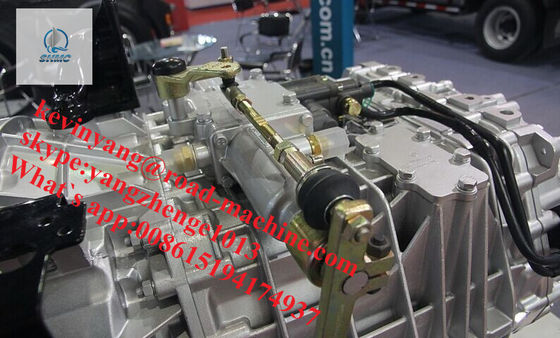 2600RPM Sinotruk อะไหล่ 10Forward ความเร็ว 2 ย้อนกลับความเร็วในการส่ง / กระปุก